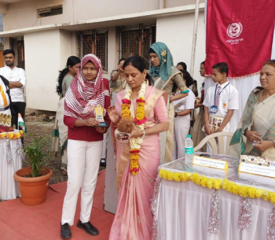 Untitled (1024 x 1024 px) (896 x 1152 px) (1920 x 800 px) (896 x 1152 px) (290 x 250 px) (600 x 700 px)